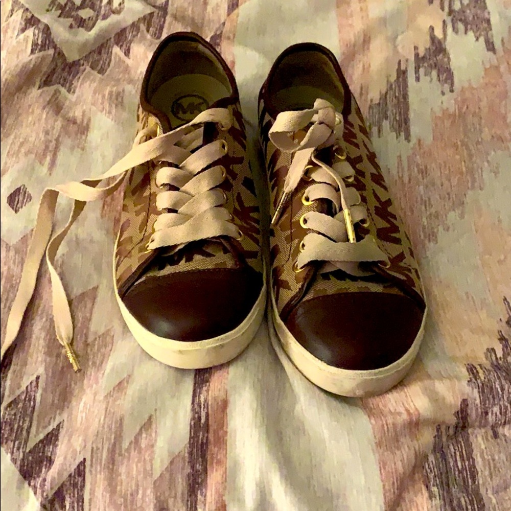 Michael Kora tennis shoes. Worn twice. Size 6